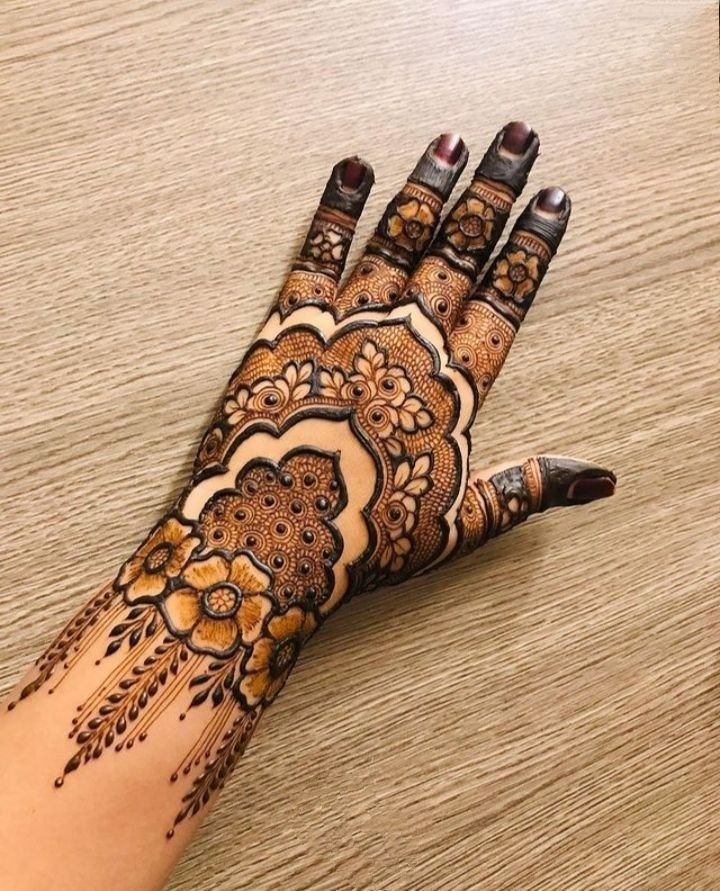 simple-checks-mehndi-design-photo simple-checks-mehndi-design-photo