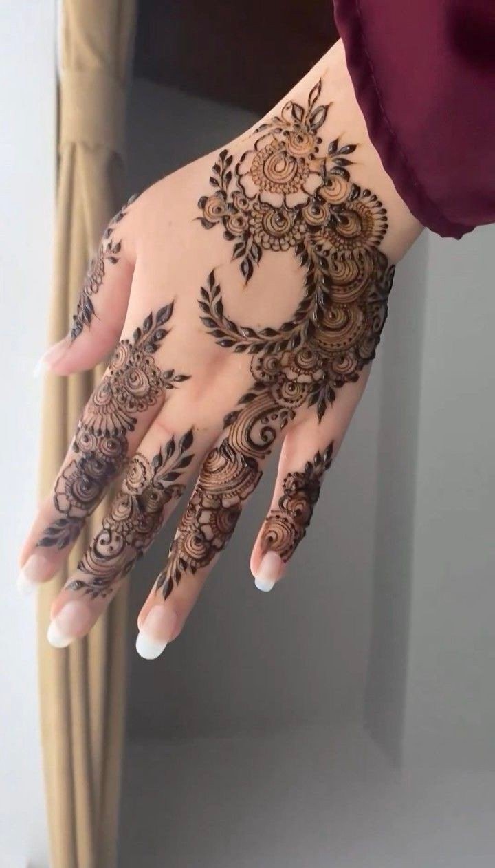 simple-mehndi-design-baby-shower simple-mehndi-design-baby-shower