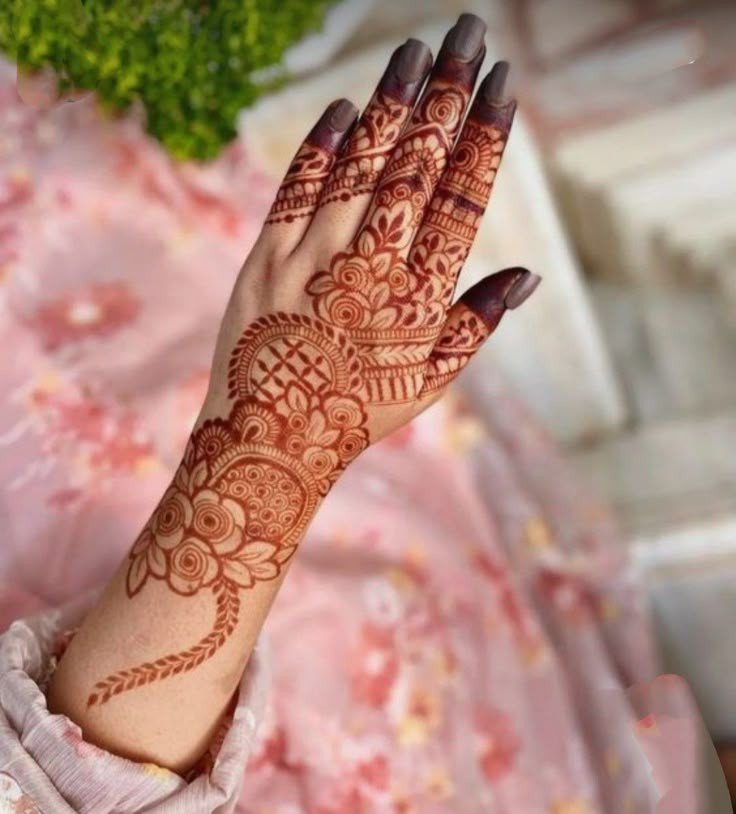 simple-mehndi-design-dress-design simple-mehndi-design-dress-design