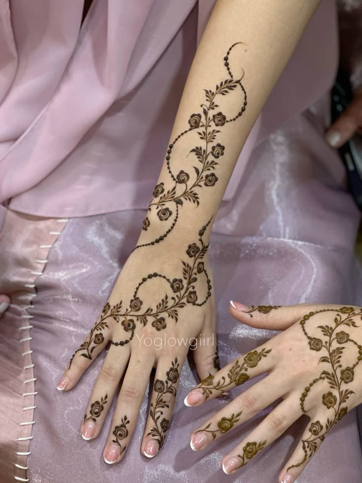 Easy-Arabic-Mehndi-Design Easy-Arabic-Mehndi-Design