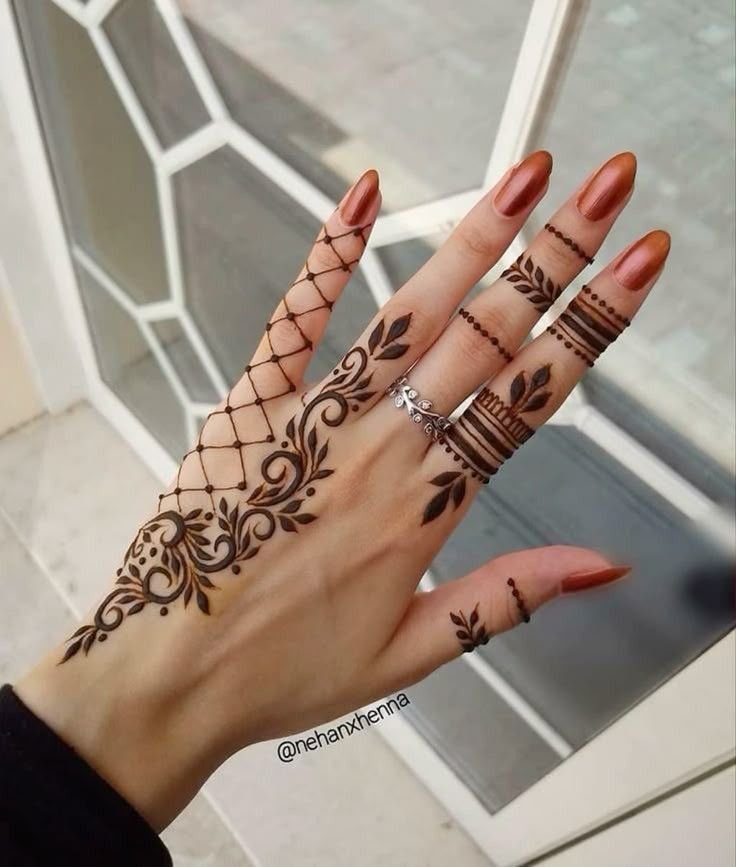 Finger-Mehndi-Design-Images