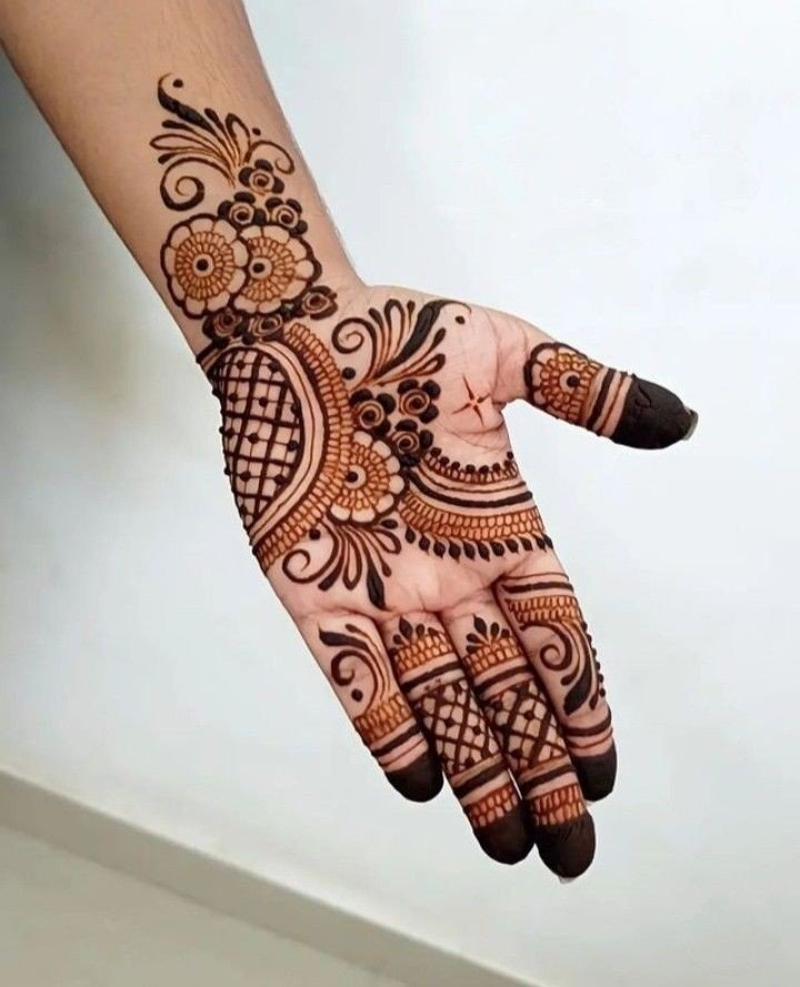 arabic-mehndi-simple-royal-front-hand-mehndi-design arabic-mehndi-simple-royal-front-hand-mehndi-design