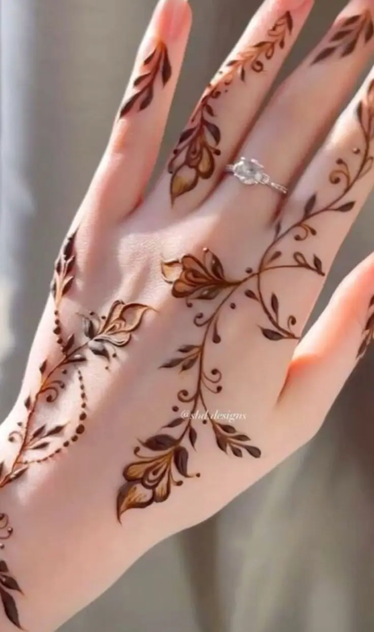 back-hand-mehndi-design-circle