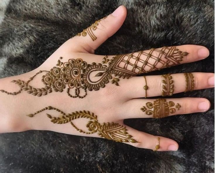 easy-arabic-mehndi-design-front-hand easy-arabic-mehndi-design-front-hand
